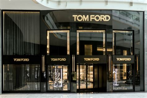 tom ford store door opens